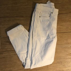 White skinny jeans - NWT